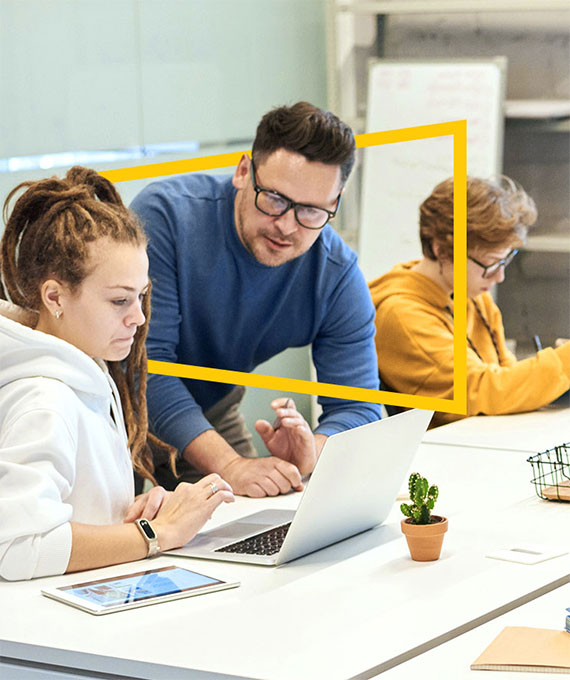 two people discussing